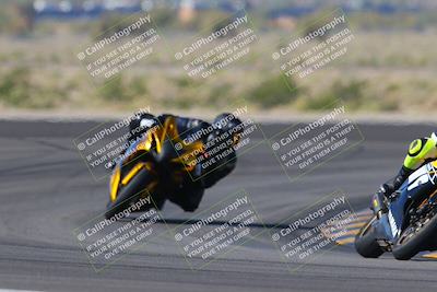 media/Nov-06-2022-SoCal Trackdays (Sun) [[208d2ccc26]]/Turn 11 (10am)/